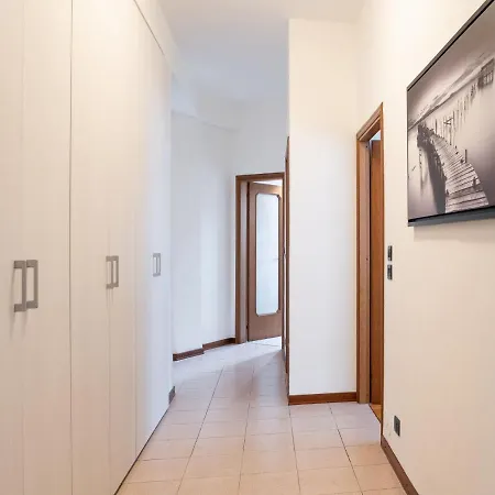 The Rent - Modern Two Bedroom In شقة ميلان